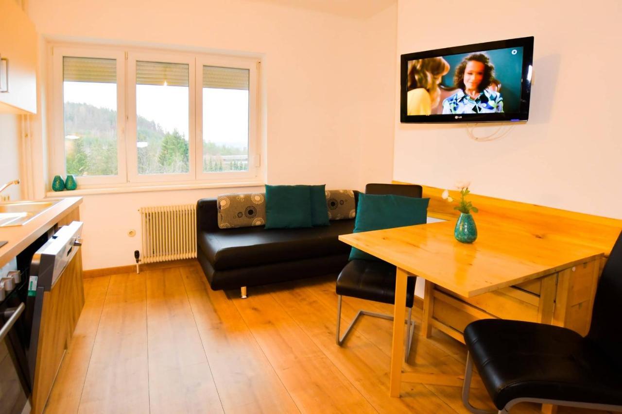 Hotel Jerolitsch Krumpendorf Екстериор снимка