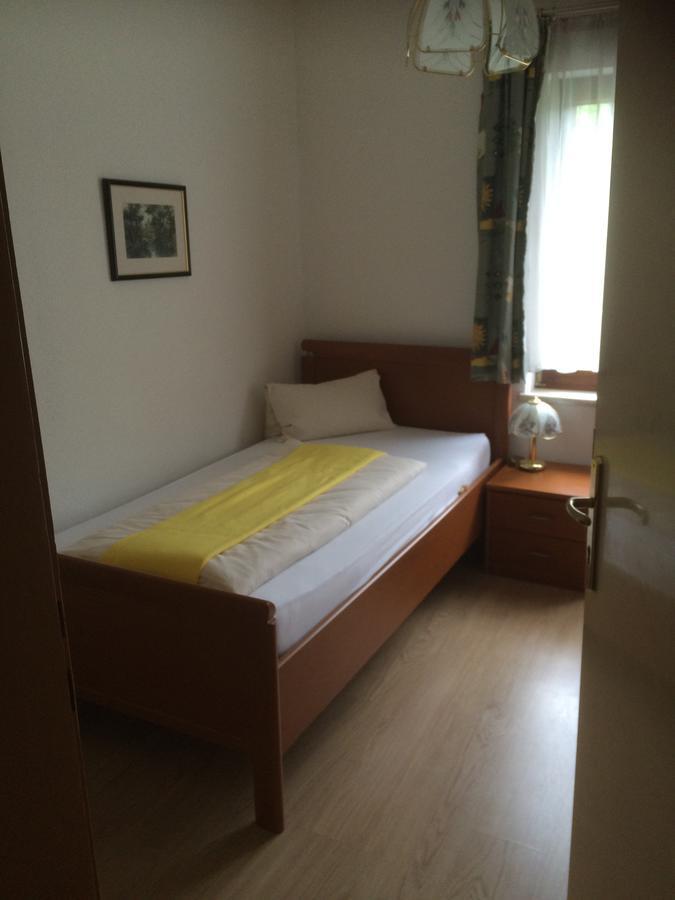 Hotel Jerolitsch Krumpendorf Екстериор снимка