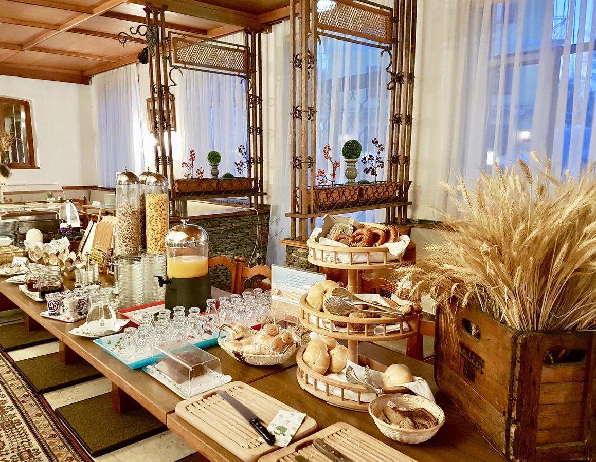Hotel Jerolitsch Krumpendorf Екстериор снимка